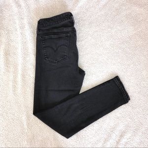 711 Levi’s Skinny Jeans